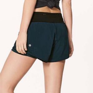 🍋Lululemon Hotty Hot Shorts